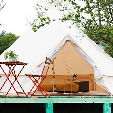Luxury tent Glamping Cisnadioara